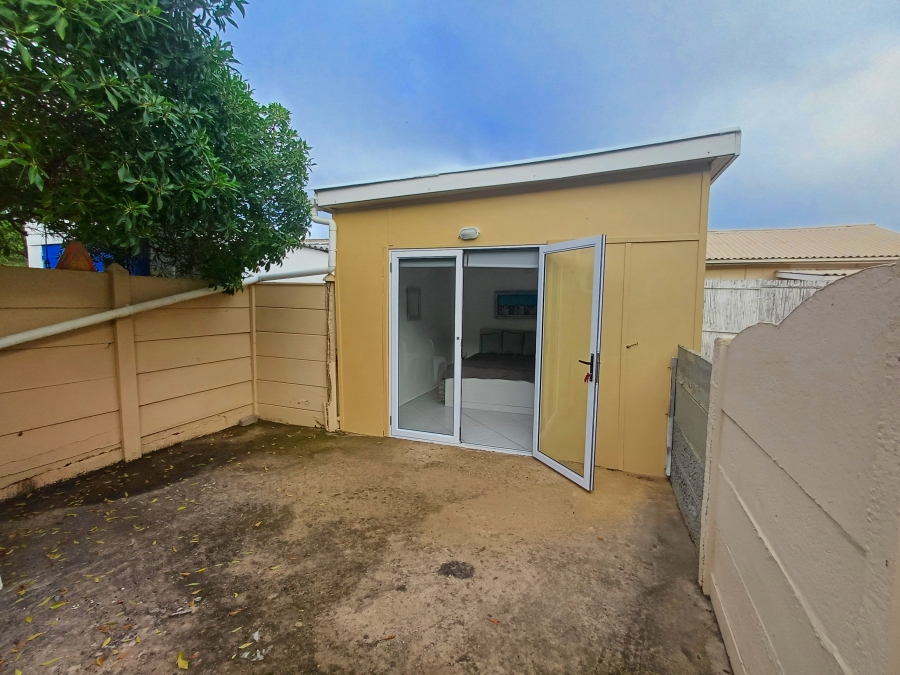 To Let 1 Bedroom Property for Rent in Agulhas Western Cape